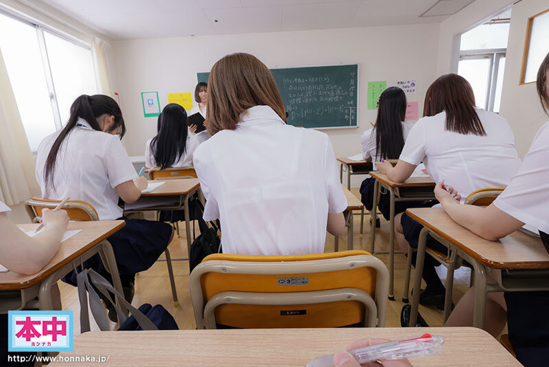 【VR】席替えVR 男は僕ひとりだけのクラスであの子もこの子も僕の隣の席をねらってる!? 松本いちか hnvr00150