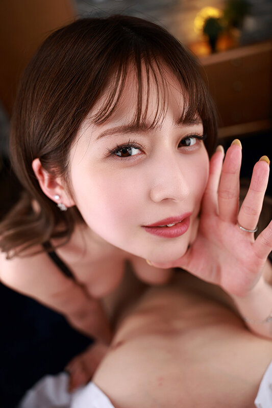 【VR】週に一度の密着キス不倫 旦那に内緒でボクに会いに来る人妻は愛を囁きながら、片時も離れないゼロ距離密着で全身をベロチュウ愛撫する 優梨まいな savr00723