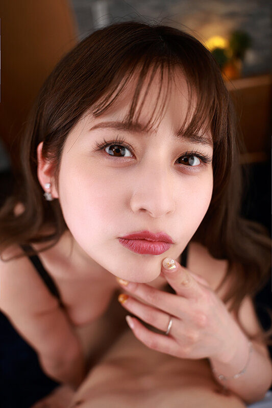 【VR】週に一度の密着キス不倫 旦那に内緒でボクに会いに来る人妻は愛を囁きながら、片時も離れないゼロ距離密着で全身をベロチュウ愛撫する 優梨まいな savr00723