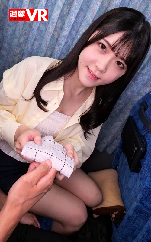 【VR】夜行バスで隣になった女子大生にブレインダイブ こっそり感じさせられ興奮してしまった心の声を盗み聞きながらイカセまくれ！ 皆瀬あかり 1nhvr00211