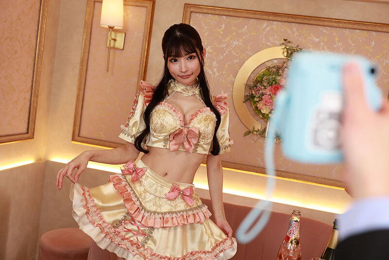 【VR】シン・顔面特化アングルVR ～コンカフェ嬢・胡桃さくらが推し客のボクを’KuruMira’で射精管理する！！！！ vrkm01621