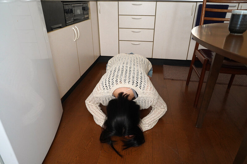 【VR】Hカップ人妻、借金返済の土下座からまさかの妊活！着床するまで何度も搾精！九井スナオ 【8K】 pxvr00317