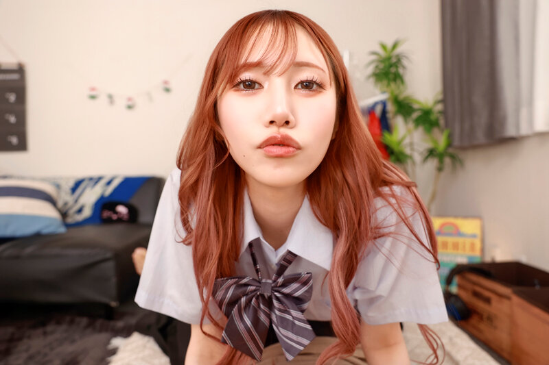【VR】初めて彼女ができた童貞兄にHowtoSEXしてくれるおせっかいなギャル妹 斎藤あみり kiwvr00799