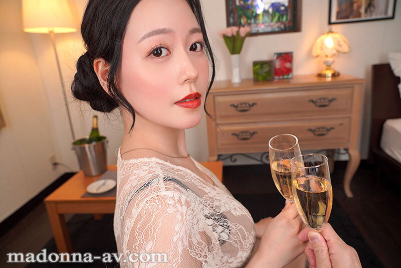 【VR】超高画質8K 初VR岬ひかり「終電、なくなっちゃったみたいですね…。」 結婚式の二次会終わり 新婦の友人・ひかりさんと まさかのワンナイトラブSEX juvr00255