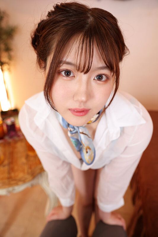 【VR】オスの汗の匂いで股間を濡らす美爆乳性欲モンスター！欲情全開で襲う痴女エステティシャン 小鈴みかん kiwvr00842