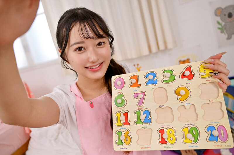 【VR】【8K】【完全ショタ視点】夏歩お姉ちゃんの優しいぴゅっぴゅっのお手伝い ～保育士のあまあま見つめチンこき寸止めオナサポ～夏歩お姉ちゃん 花守夏歩 サンプル