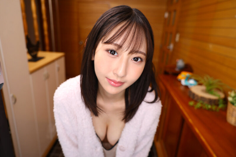 【VR】【8K】久々に幼馴染の家に遊びに行ったら出迎えてくれたのは幼馴染の姉。2人キリの家で無防備にスキンシップされて… 山下紗和 サンプル
