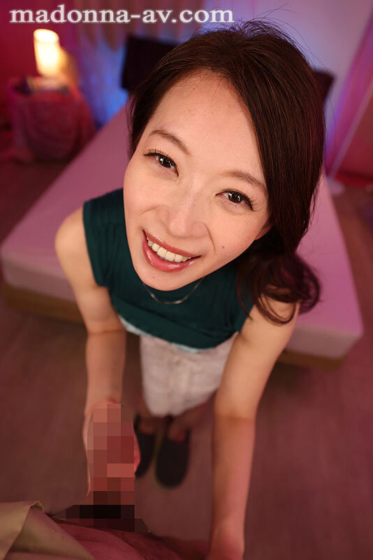 【VR】初VR三雲彩葉 年の差マッチングアプリで出逢った美人妻・彩葉さんを 僕の若さと勢いで肉欲の虜にしてやろうと思ったら 逆にイカされまくり彼女との貪欲ナマ中SEXに沼ってしまった 超高画質8K サンプル
