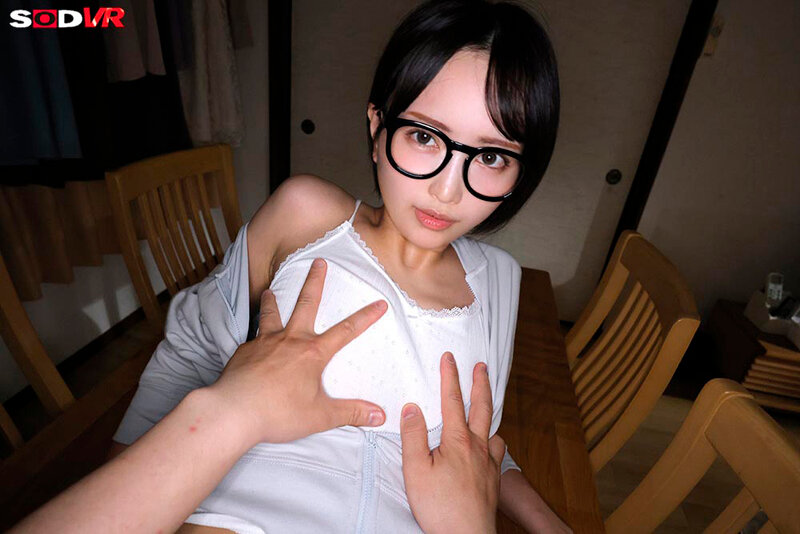 【VR】【8K】【追跡視点】深夜、コンビニで見かけた無防備スレンダー女子を追跡姦。 自宅に押し入りレ×プVR サンプル