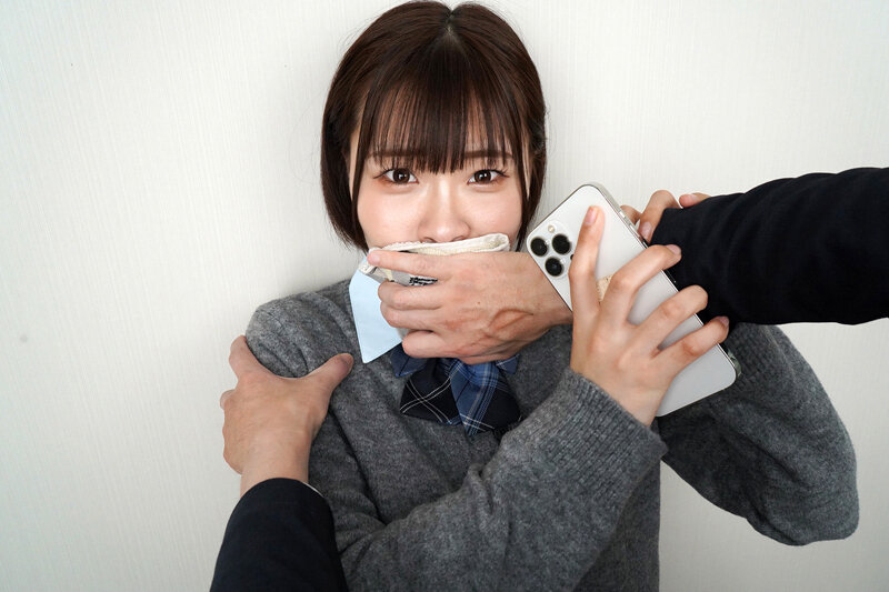 【VR】教え子拉致ってキメセク！！ 本当なら絶対ヤレない俺を見下す生意気クソガキJKを媚薬漬けにして爆イキ性奴●化 日頃の鬱憤と精子ブチマケFUCK！！ 千葉優花【8K】 サンプル