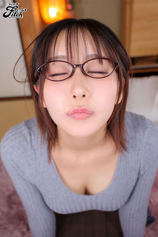 【VR】【Fitch高画質8K肉感VR】インテリ淫語で僕を弄ぶ地味巨乳痴女の幼馴染 由衣陽菜 サンプル