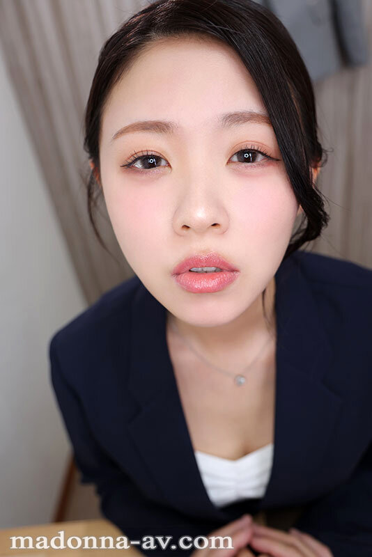 【VR】初VR 久遠美緒 社長の愛人と噂されている才色兼備な秘書の久遠さんと社内で二人きり。真面目の皮をかぶったドM淫乱妻だと知った僕は仕事終わり、ホテルで朝まで生ハメ中出しに狂ってしまった…。【超高画質8K】 サンプル