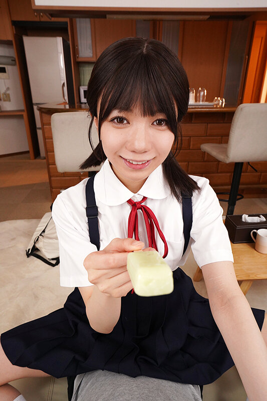 【VR】カワイすぎるつるぺた義妹からだいしゅきホールドベロチュウ中出しをせがまれるモテモテの僕 日向由奈【8K】 サンプル