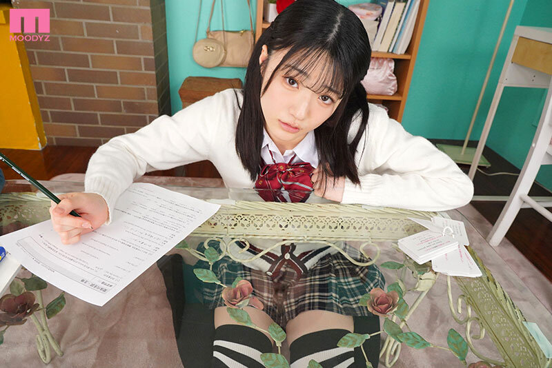 【VR】【絶対領域パンチラ誘惑VR】地味で口下手な生徒の誘惑に我慢ができず…美脚ムチ太ももコキ＆マン汁沁みこむパンツズラしハメまくった2SEX！ 輝星きら サンプル