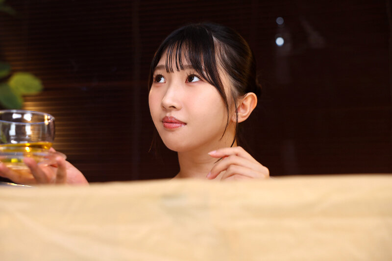 【VR】【8K】感覚遮断 よもぎ蒸しエステで首から下ゼロ感覚で触り放題・挿れ放題！ 薬切れ美女客をガンギマリピストン ひかりさん サンプル
