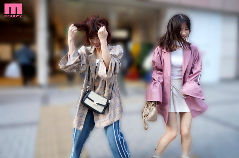 【VR】最強ガチ親友‘ぞのぶき’コンビのVlog撮影に同行したら…飲んで、はしゃいで、歌って、エロがって自由奔放 Happy Foxy Days！ 石原希望 葵いぶき サンプル