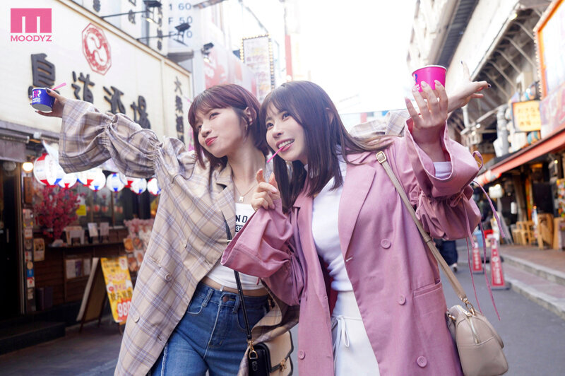 【VR】最強ガチ親友‘ぞのぶき’コンビのVlog撮影に同行したら…飲んで、はしゃいで、歌って、エロがって自由奔放 Happy Foxy Days！ 石原希望 葵いぶき サンプル