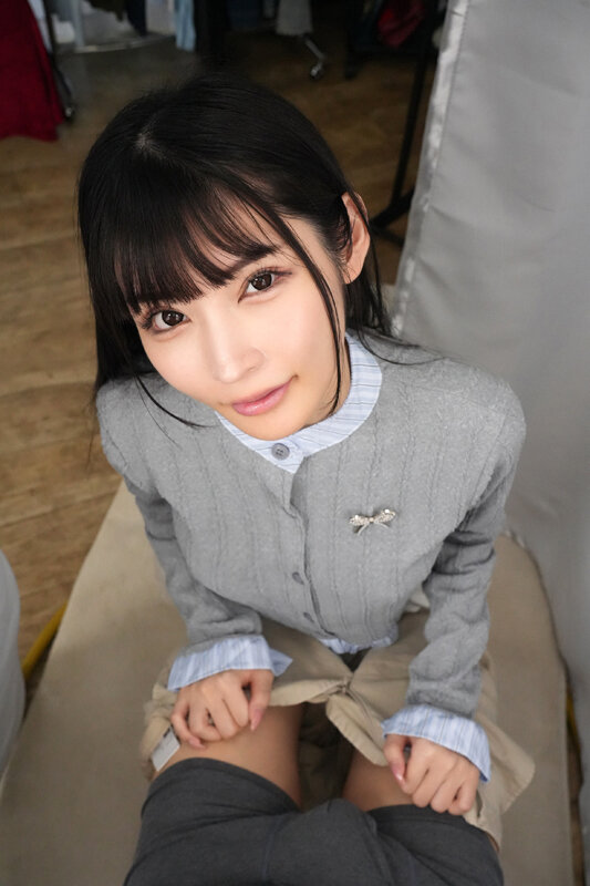 【VR】試着中にノーパン生挿入服屋でカノジョと羞恥プレイに目覚めてしまい店内デートした日。 胡桃さくら サンプル