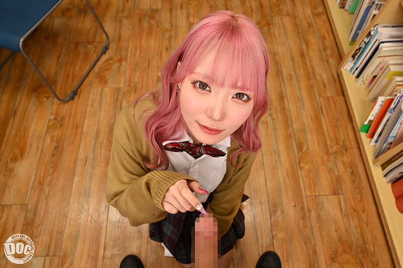 【VR】普段は接点のない1軍ギャルに勃起チ〇ポを見られてマーキングベロしゃぶりキスからのそのまま筆おろしされた。 藍瀬ミナ サンプル