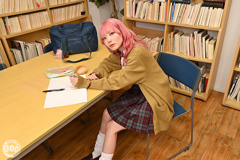 【VR】普段は接点のない1軍ギャルに勃起チ〇ポを見られてマーキングベロしゃぶりキスからのそのまま筆おろしされた。 藍瀬ミナ サンプル